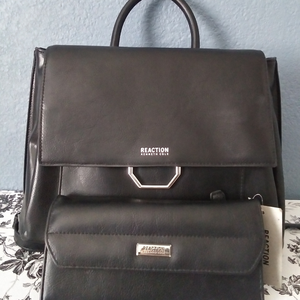 Kenneth Cole Reaction Women's Backpack Set